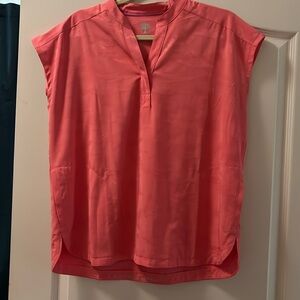 Healing hands scrubs apricot color great for fall. Worn 2 times